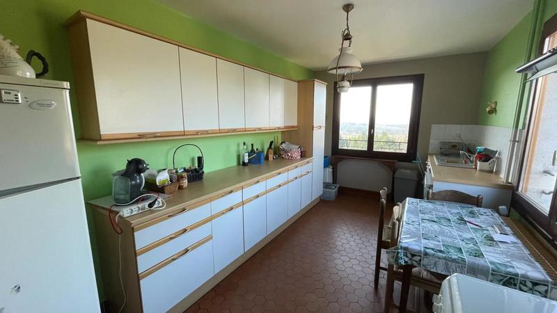 Maison - 251 m² - 13 pièces