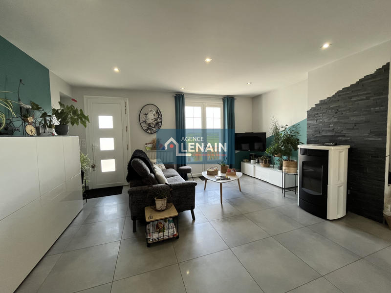 Maison - 90 m² - 5 pièces