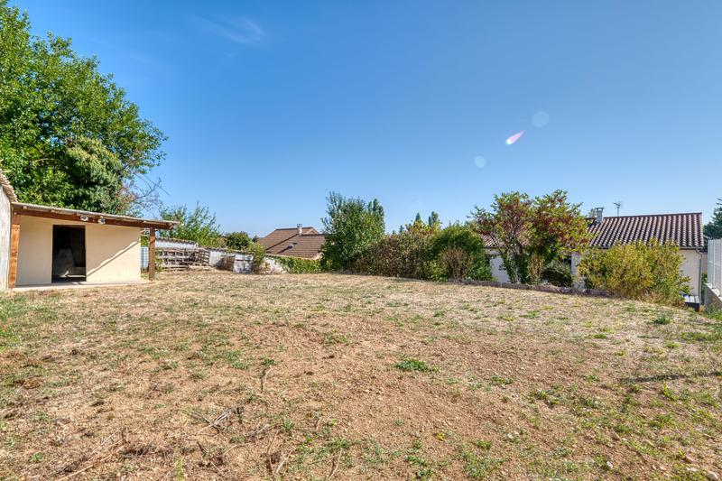 Maison traditionnelle - 217 m² - 11 pièces