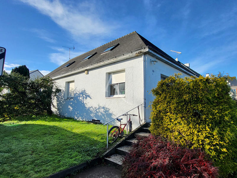 Maison - 189 m² - 9 pièces