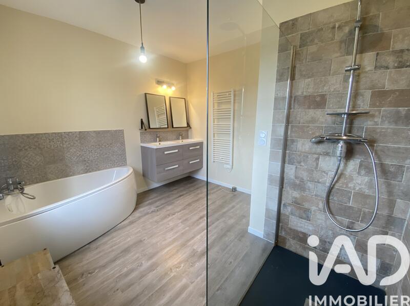 Maison - 100 m² - 5 pièces