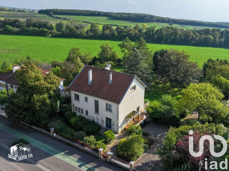 Maison - 218 m² - 8 pièces