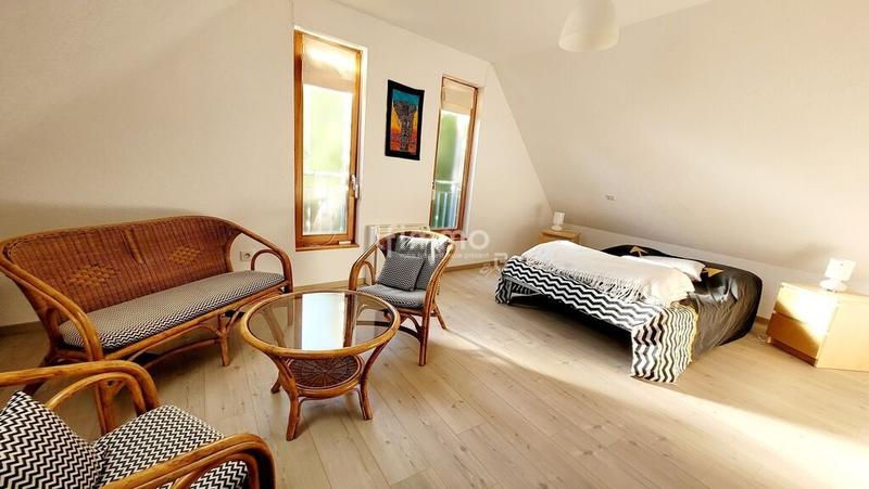 Maison - 207 m² - 7 pièces