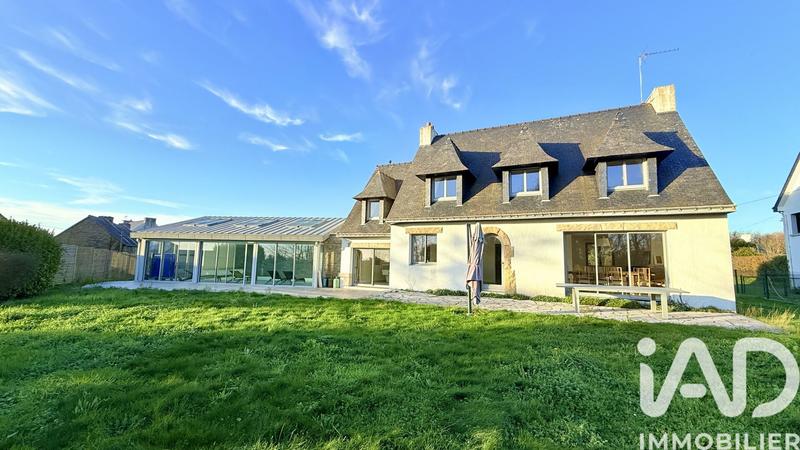 Maison - 209 m² - 8 pièces