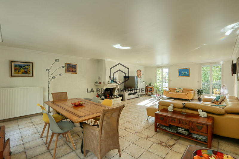 Maison - 193 m² - 7 pièces