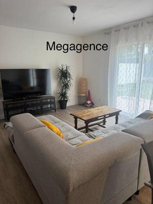 Maison jumelée - 105 m² - 4 pièces