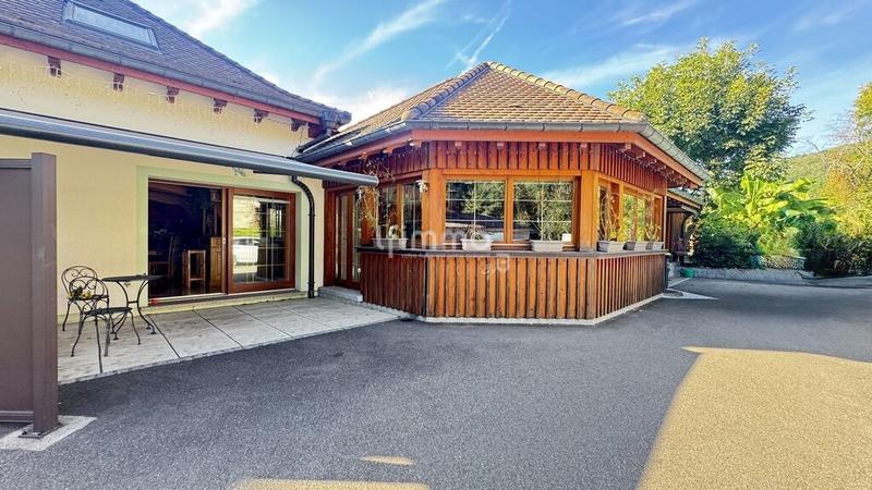 Maison - 186 m² - 5 pièces