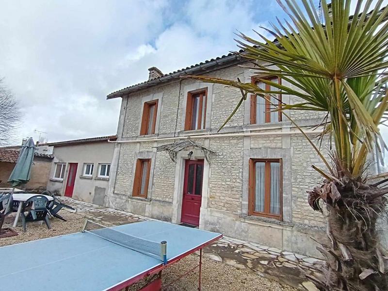 Maison - 178 m² - 6 pièces