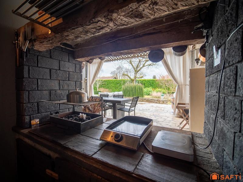 Maison - 260 m² - 5 pièces