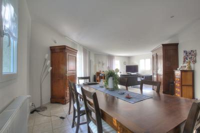 Maison - 142 m² - 5 pièces