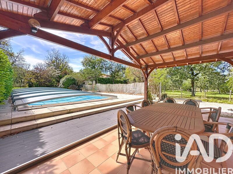 Maison de campagne - 250 m² - 6 pièces