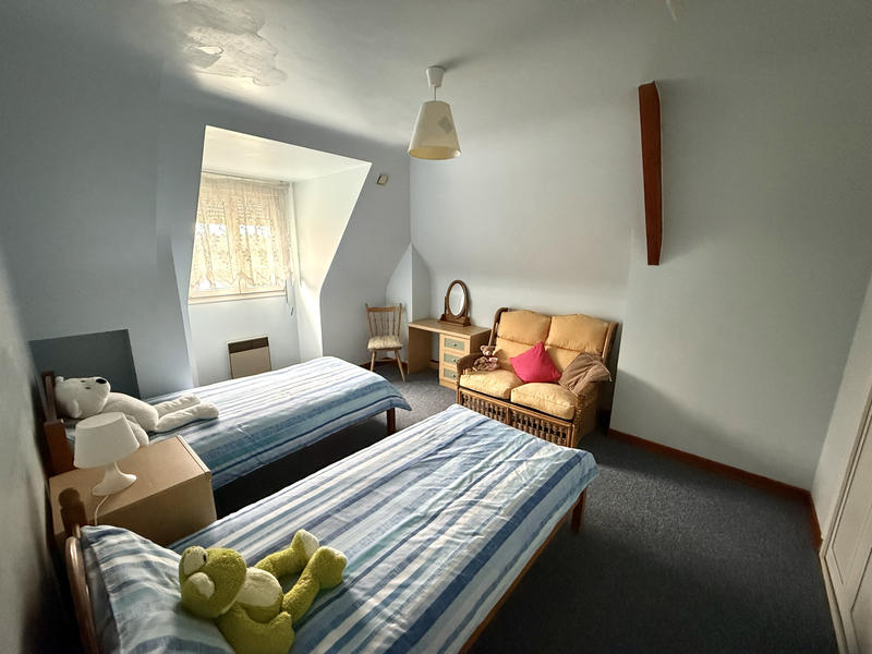 Maison - 200 m² - 7 pièces