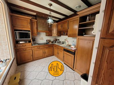 Maison - 92 m² - 4 pièces