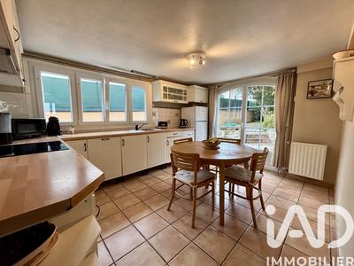 Maison - 111 m² - 5 pièces