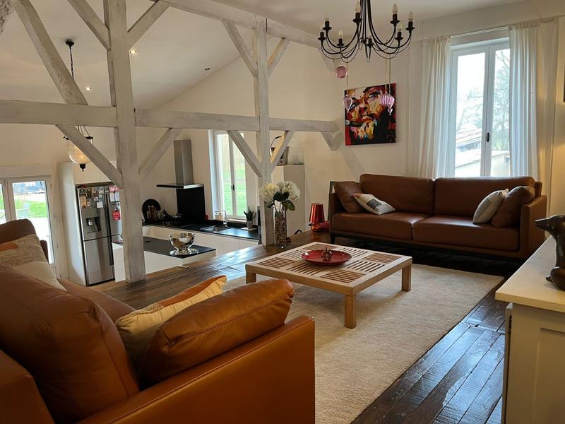 Maison - 224 m² - 6 pièces