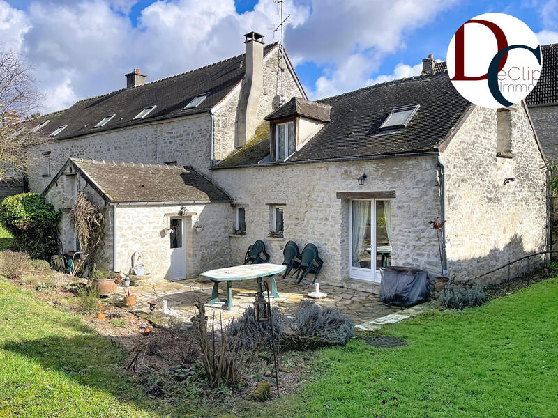 Maison - 226 m² - 8 pièces