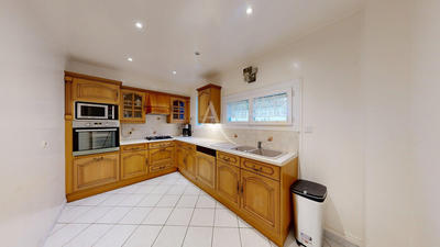 Maison - 106 m² - 6 pièces