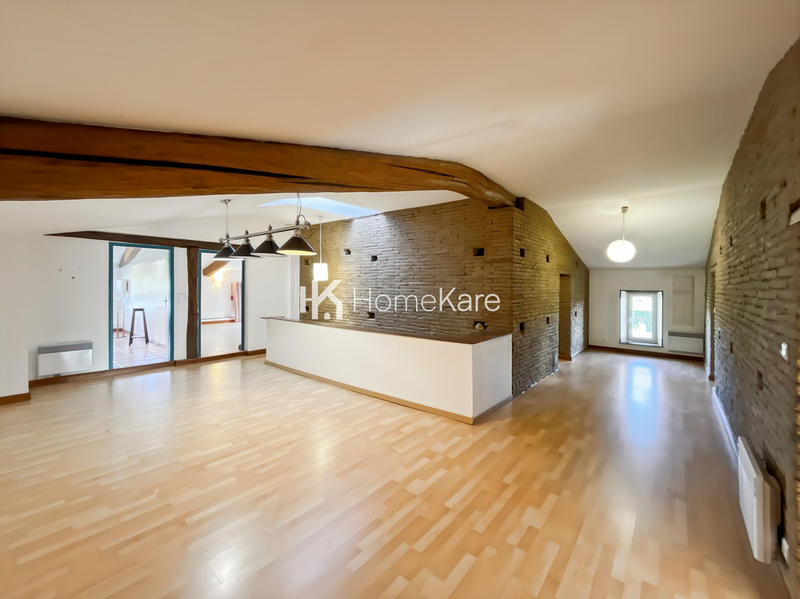 Maison - 327 m² - 7 pièces