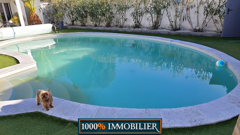 Maison - 230 m² - 9 pièces