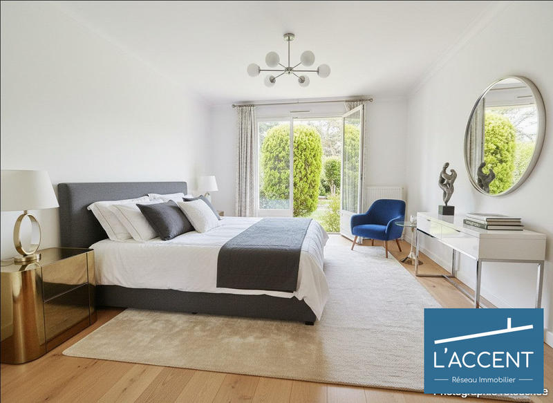 Villa - 239 m² - 7 pièces