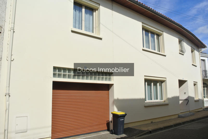 Maison - 180 m² - 7 pièces