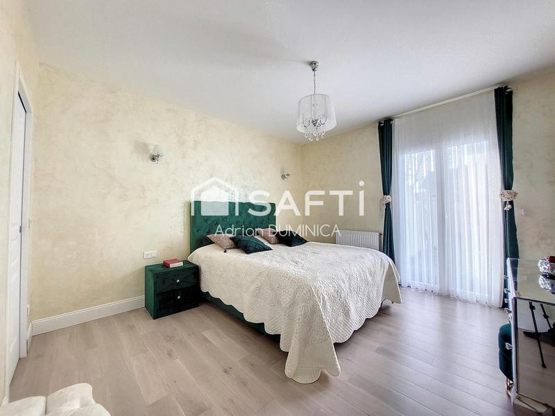 Maison - 194 m² - 8 pièces