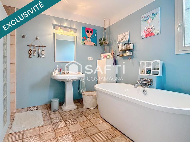 Maison - 185 m² - 8 pièces