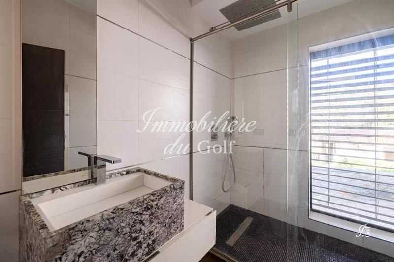 Maison - 199 m² - 4 pièces