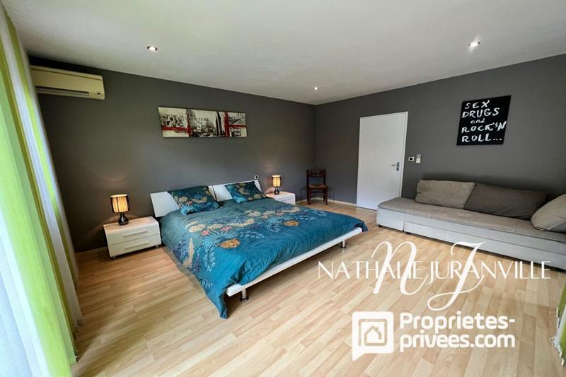 Villa - 188 m² - 6 pièces