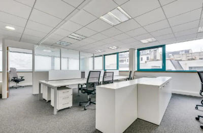 Bureau - 182 m²