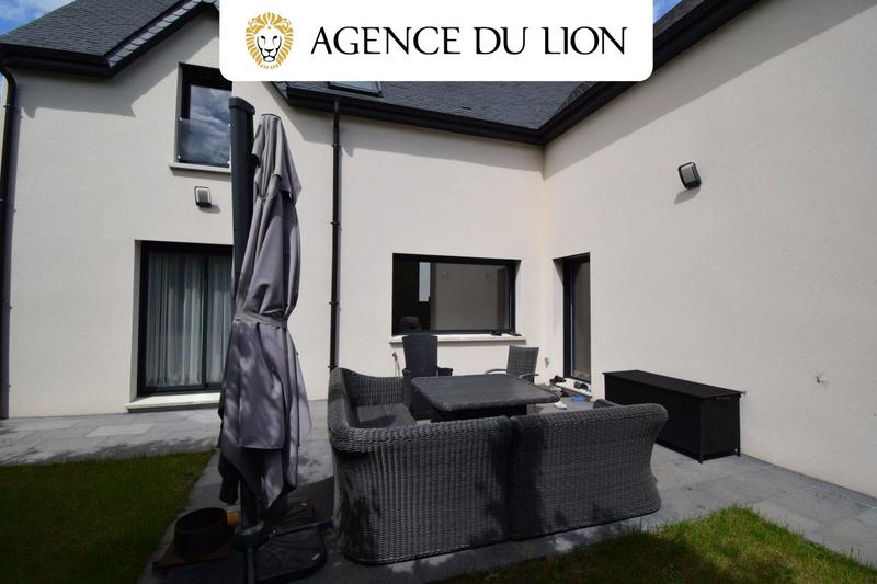 Maison - 182 m² - 8 pièces