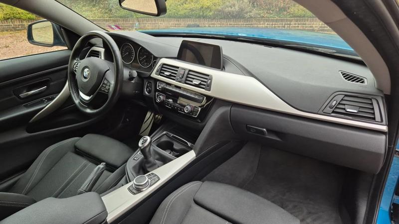 Bmw Serie 4 coupé Lci 440i 326 Lounge - Entretien constructeur