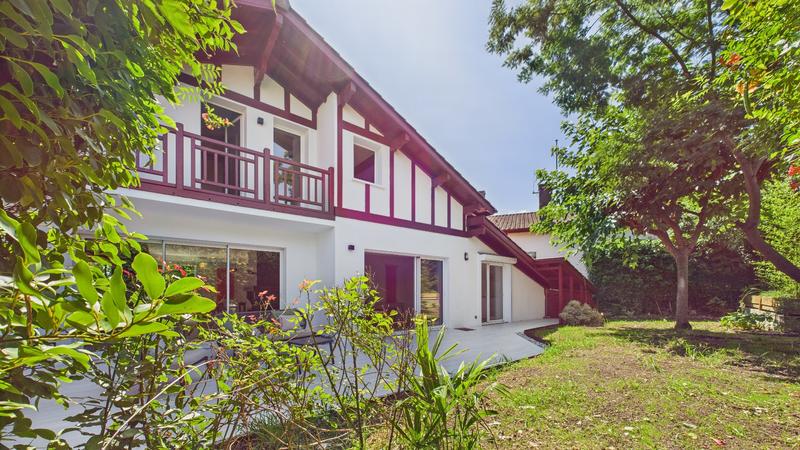 Maison ancienne - 156 m² - 6 pièces