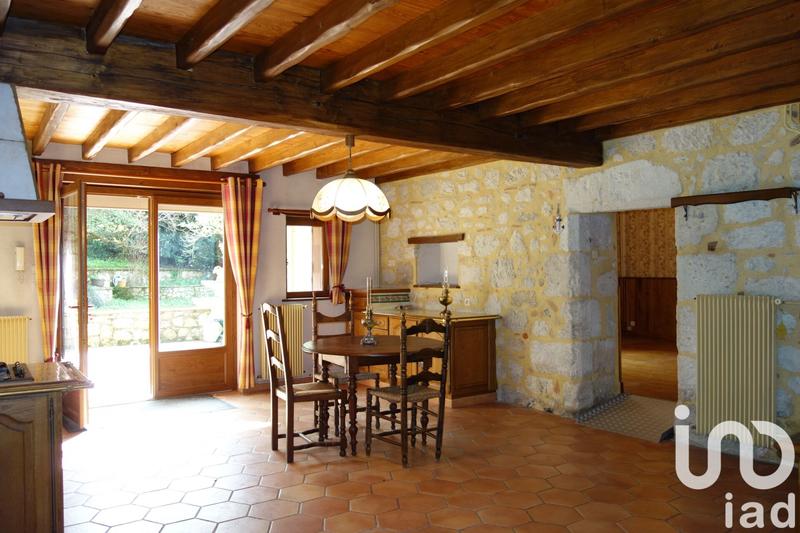 Maison - 220 m² - 6 pièces