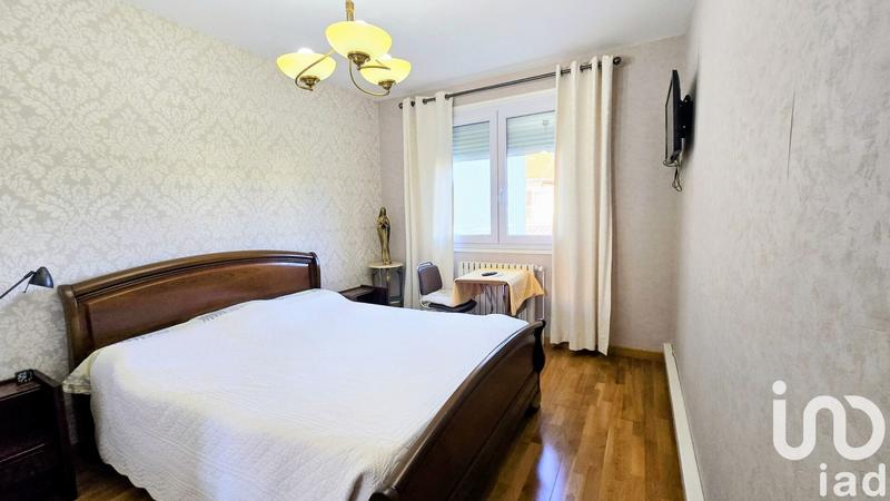 Maison - 195 m² - 9 pièces