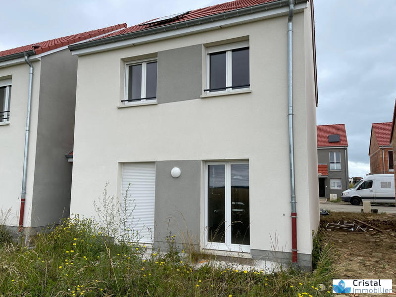 Maison - 80 m² - 5 pièces