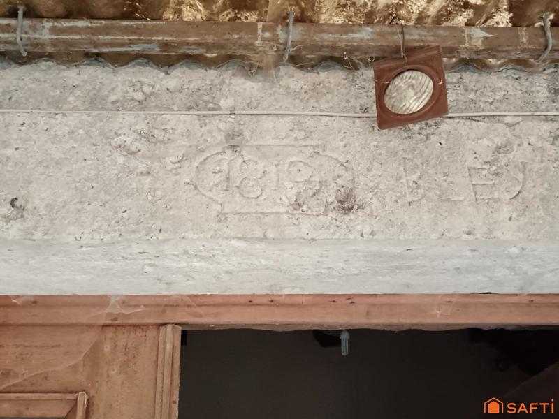 Maison - 300 m² - 9 pièces