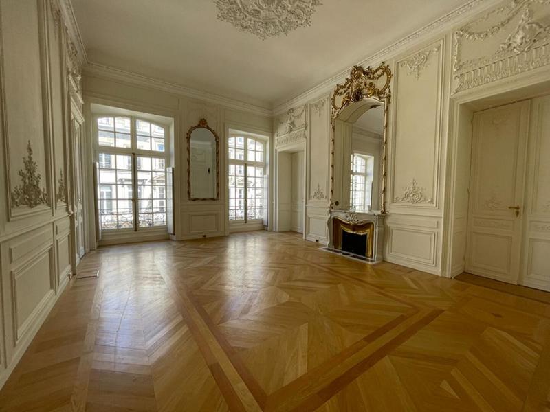 Bureau - 223 m² - 4 pièces