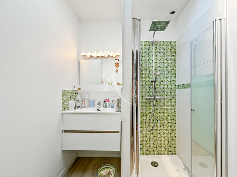 Maison - 137 m² - 6 pièces