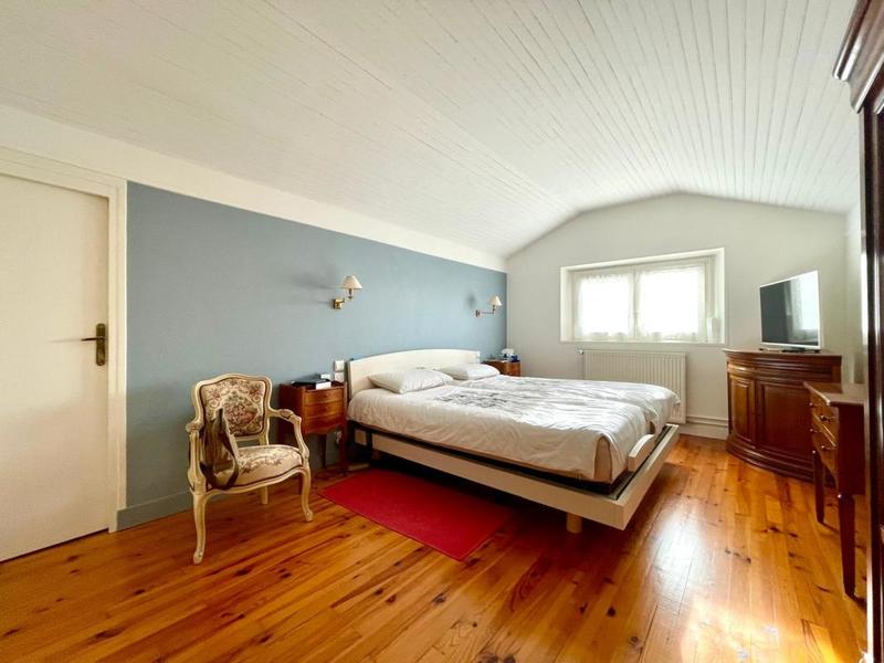 Maison - 145 m² - 6 pièces