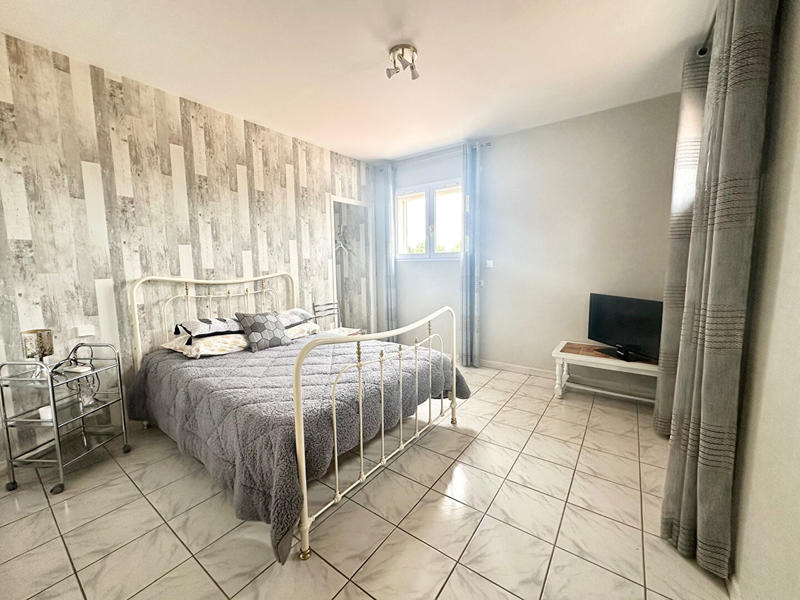 Maison - 208 m² - 6 pièces