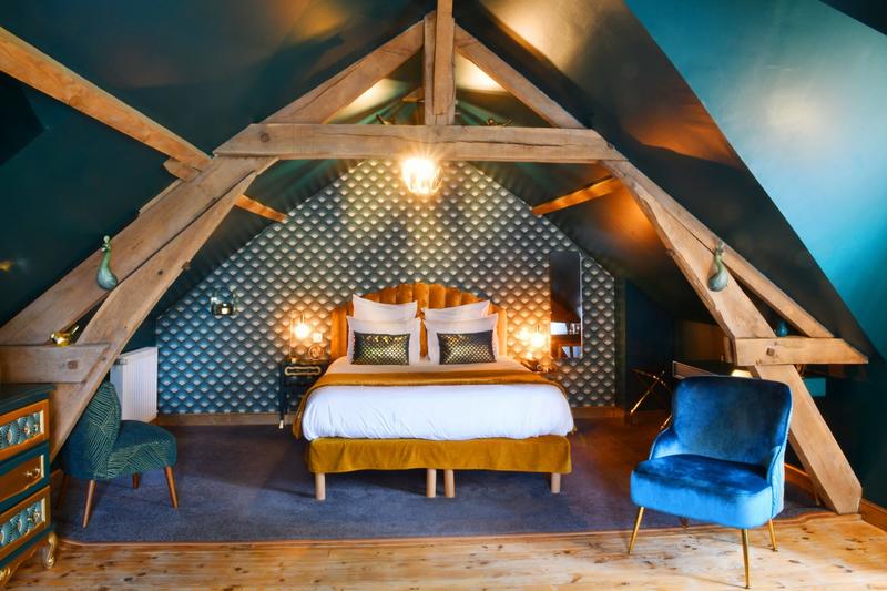 Maison ancienne - 432 m² - 15 pièces