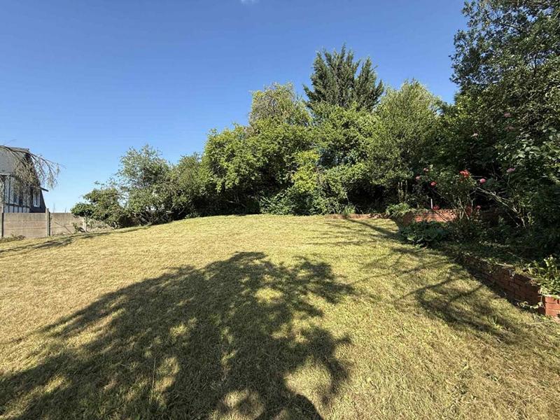 Terrain constructible - 727 m²