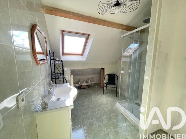 Maison - 140 m² - 5 pièces