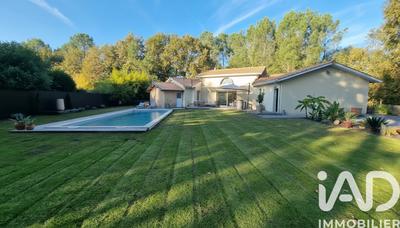 Maison - 145 m² - 6 pièces