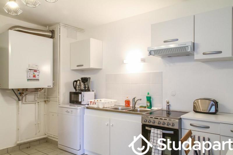 Chambre - 10 m² - 1 pièce