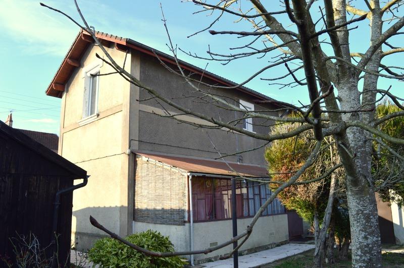 Maison - 95 m² - 6 pièces