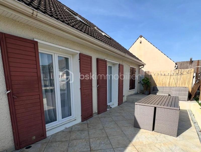 Maison - 113 m² - 6 pièces
