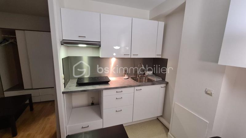 Studio - 27 m² - 1 pièce