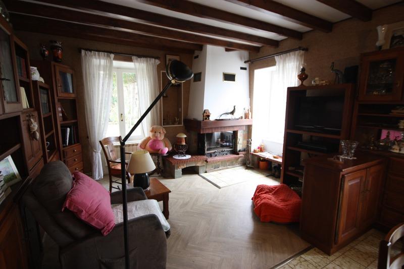 Maison - 222 m² - 9 pièces